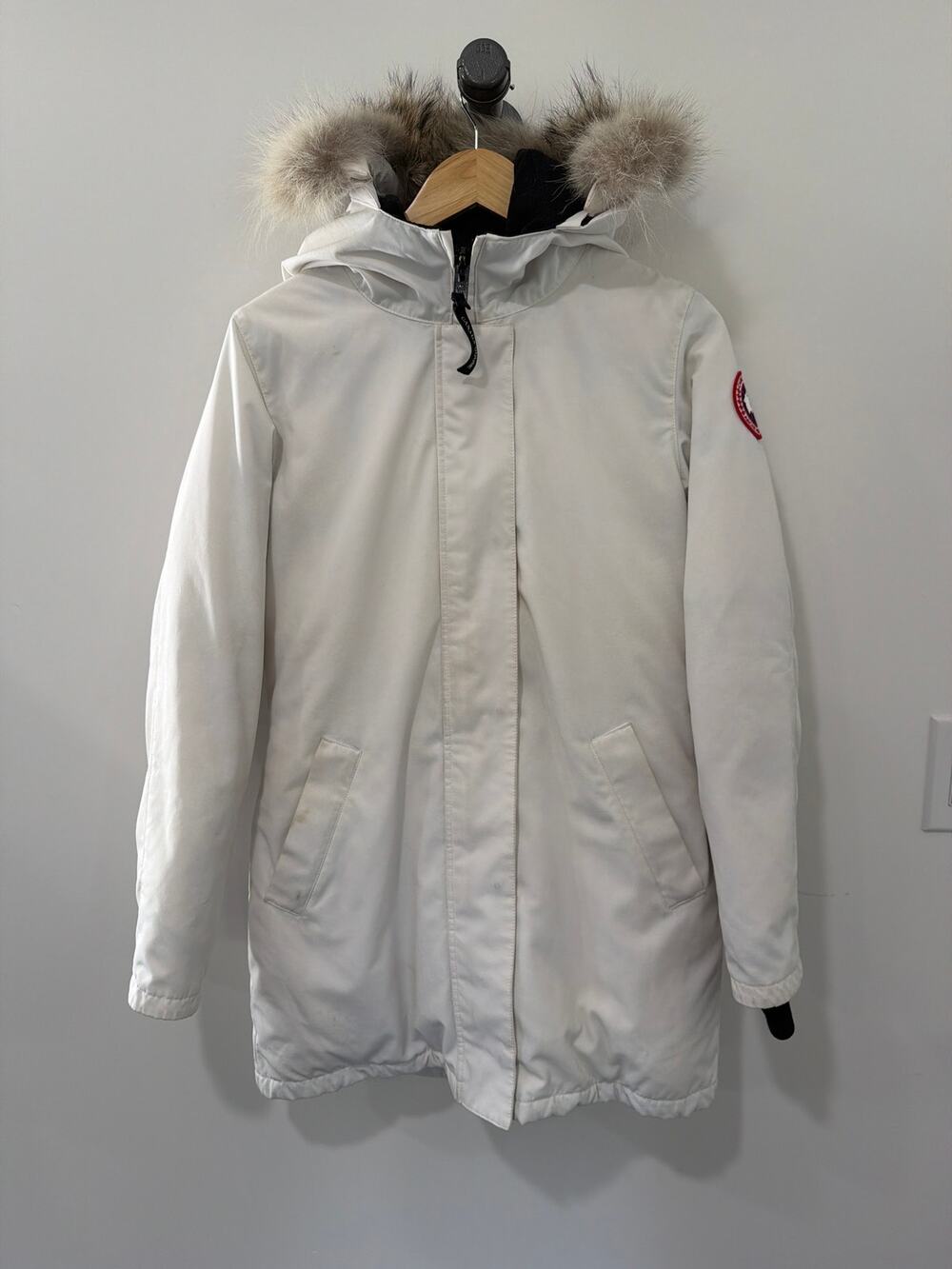 Canada Goose Women's Victoria Parka White Size M